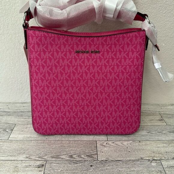 Michael Kors Jet Set Signature Logo Messenger Bag NWT - Picture 5 of 13